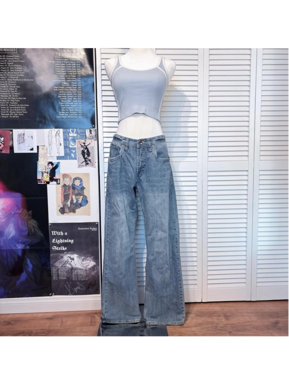 Brandy Melville John Galt tank top